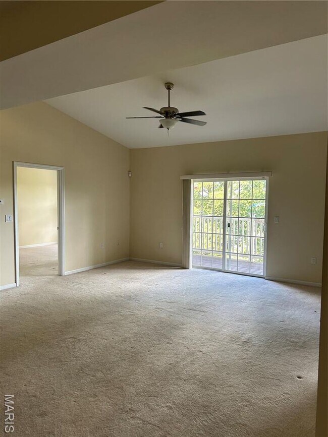 Building Photo - 5 Monarch Trace Ct