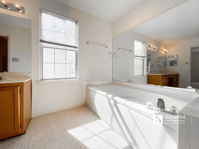 Building Photo - 15412 Overlea Ct