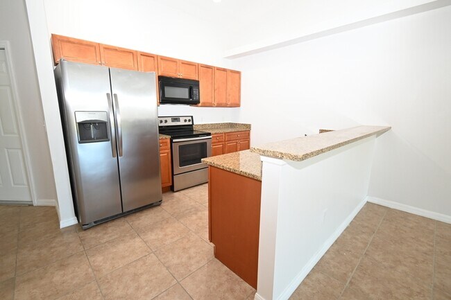 Building Photo - 613 SE 14th St