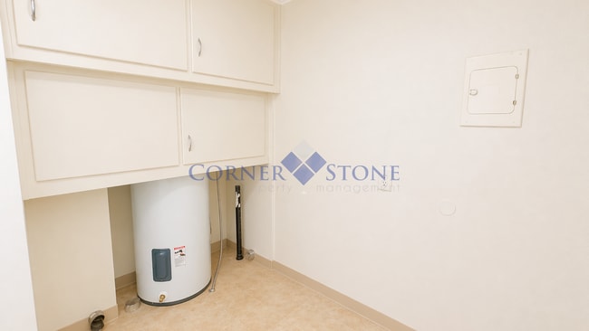 Building Photo - Charming Home in Nampa!