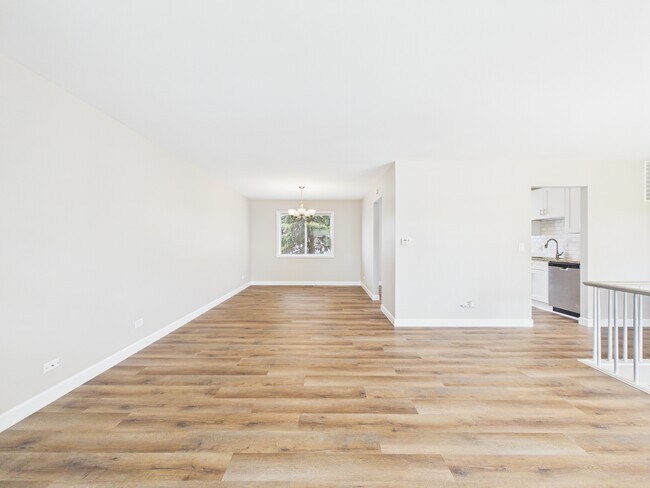 Building Photo - 4360 Mumford Dr