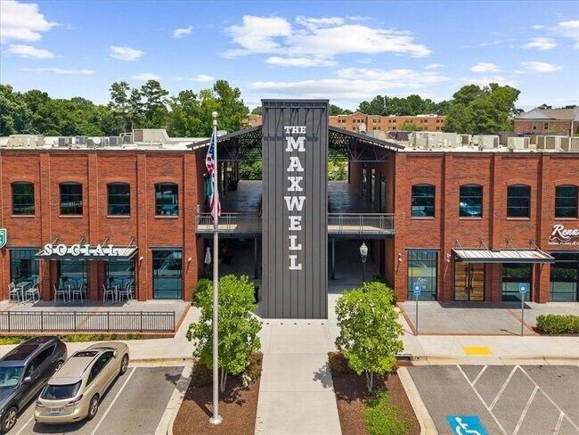 Building Photo - 205 Devore Rd