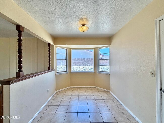 Building Photo - 317 Bright Water Ln