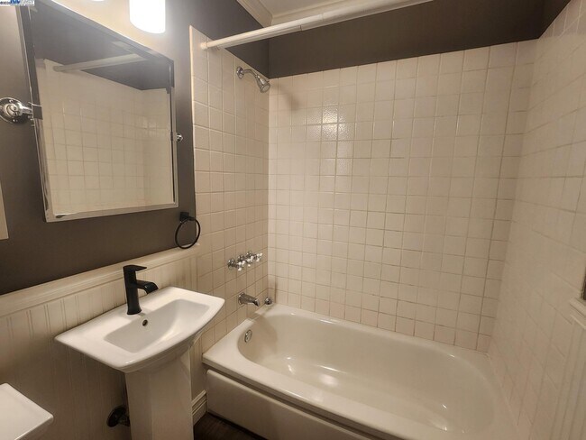 Primary Photo - 7482 Larkdale Ave