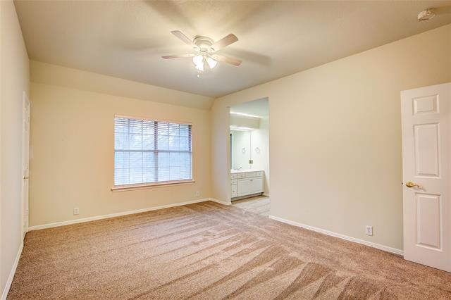 Building Photo - 219 Canyon Lake Dr