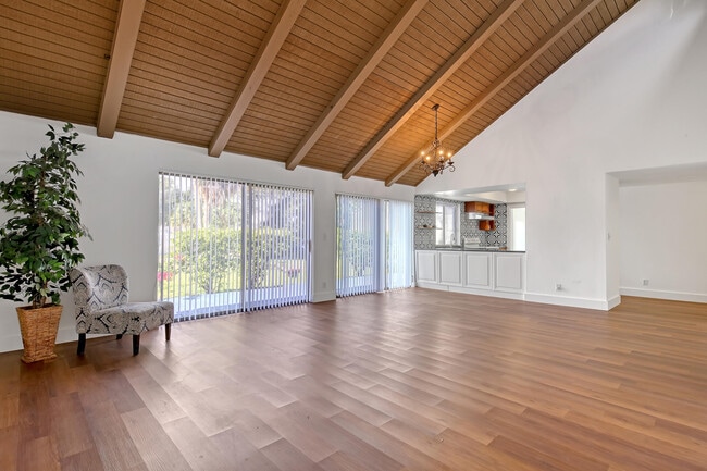 Building Photo - 241 NW 15th St