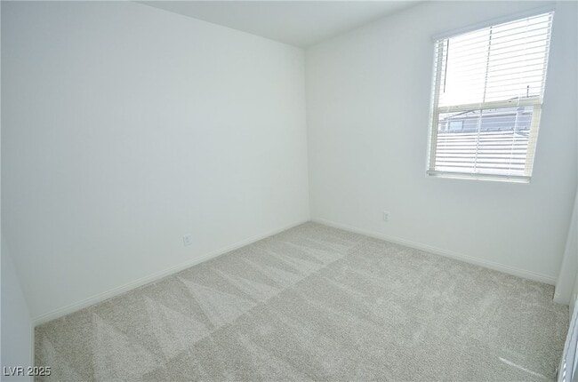 Building Photo - 552 Parkwind Ln