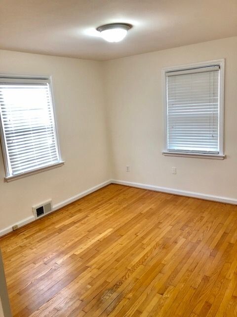 Building Photo - PRICE DROPBeautiful 3 Bedroom 1.5 Bath Home n