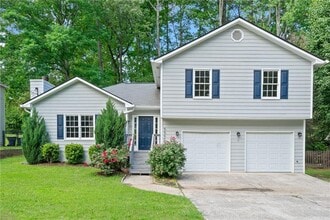 Building Photo - 5590 Princeton Oaks Dr