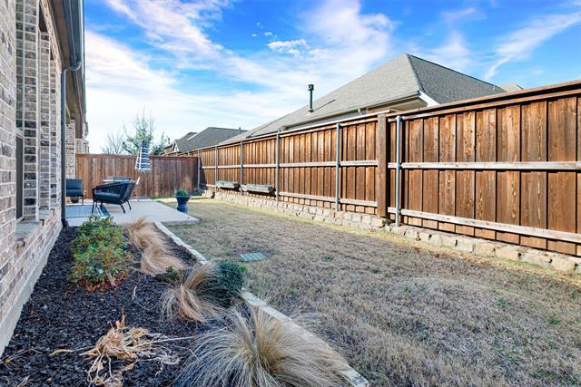 Building Photo - 917 Queens Lk Trl