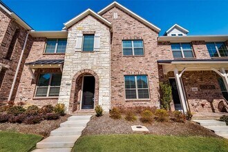 Building Photo - 1314 Casselberry Dr