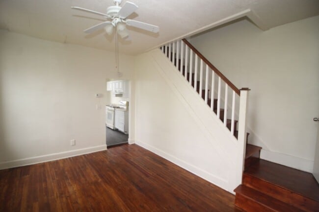 Building Photo - Nice EOG Coldstream Homestead Montebello 3bd/1ba w/ W/D! Available 6/15