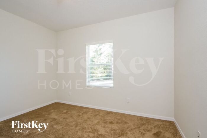 Building Photo - 2594 Dalhart Ave