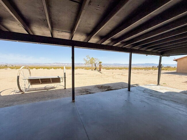 Building Photo - Remodeled 3 Bedroom Home in 29 Palms