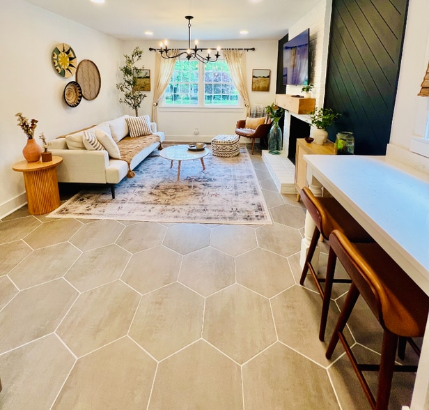 Building Photo - 707 Bellview St