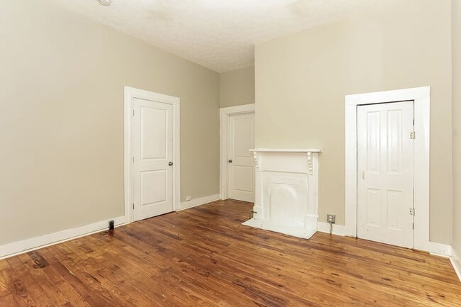 Building Photo - 404 N 15th St