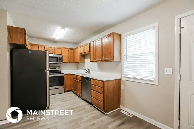 Building Photo - 13001 E 51st Terrace