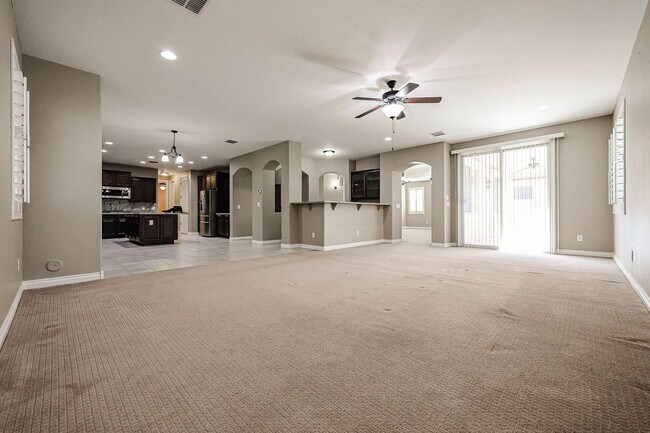Building Photo - COMING SOON! Great Location!Stunning 6-bedroom Plus 7, 4.5-bathroom home located in Chandler