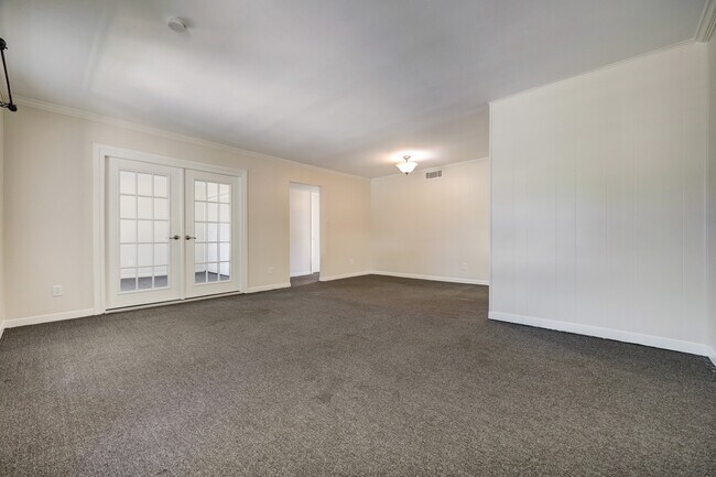 Building Photo - 9031 Gaylord Dr