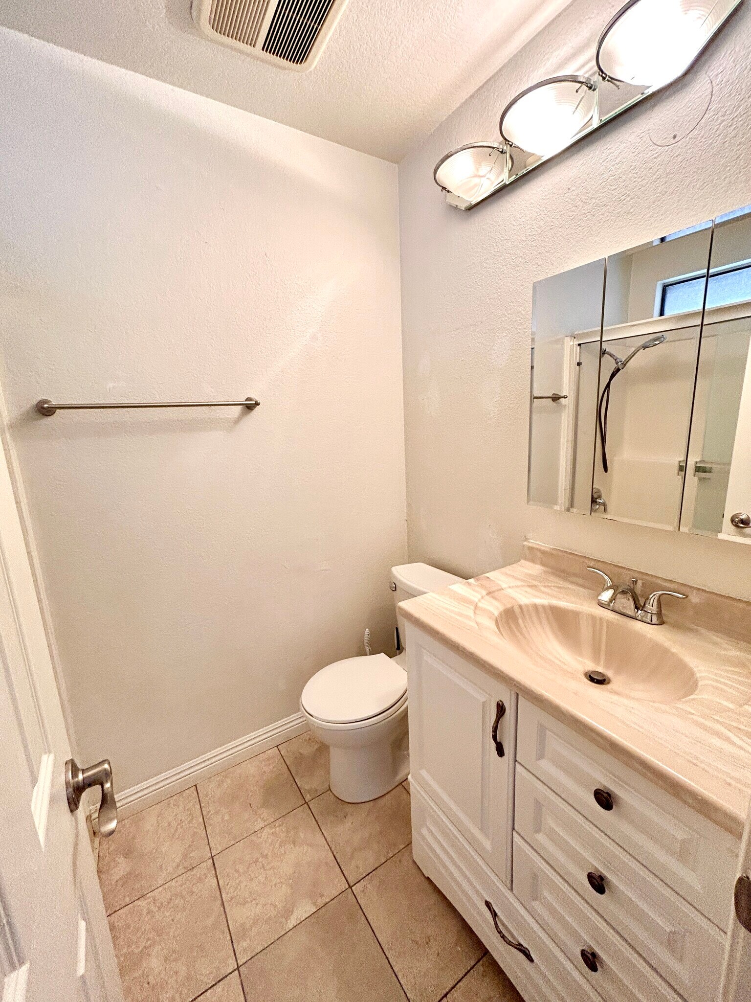 Building Photo - 1039 Mount Olive Dr