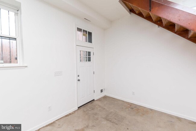 Building Photo - 307 Mosher St