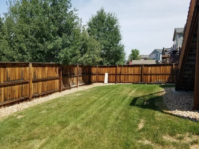 Building Photo - Tollgate Crossing 2 Story, 6 Bedrooms, Fin...