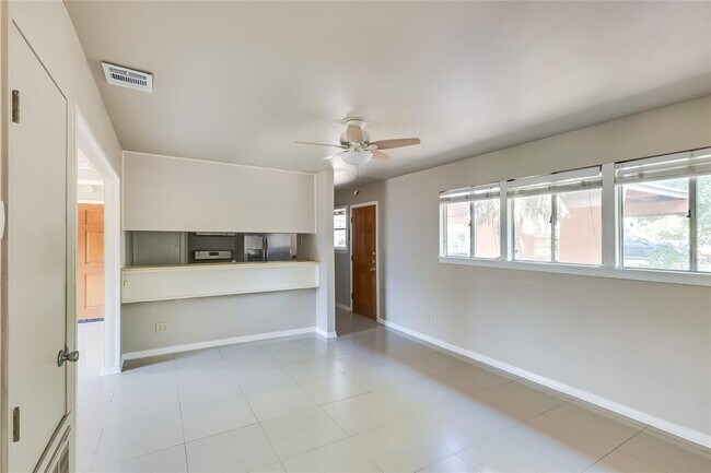Building Photo - 501 Krebs Ln