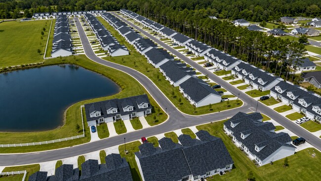 Building Photo - 1047 Walker Point Wy