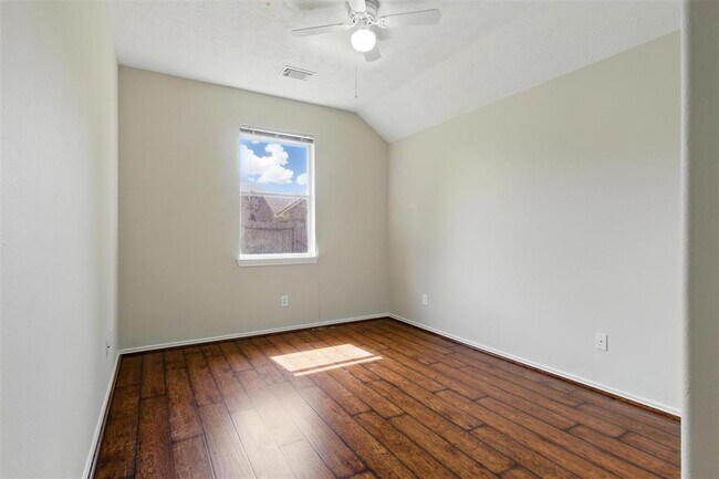 Building Photo - 4827 Claymill Ct