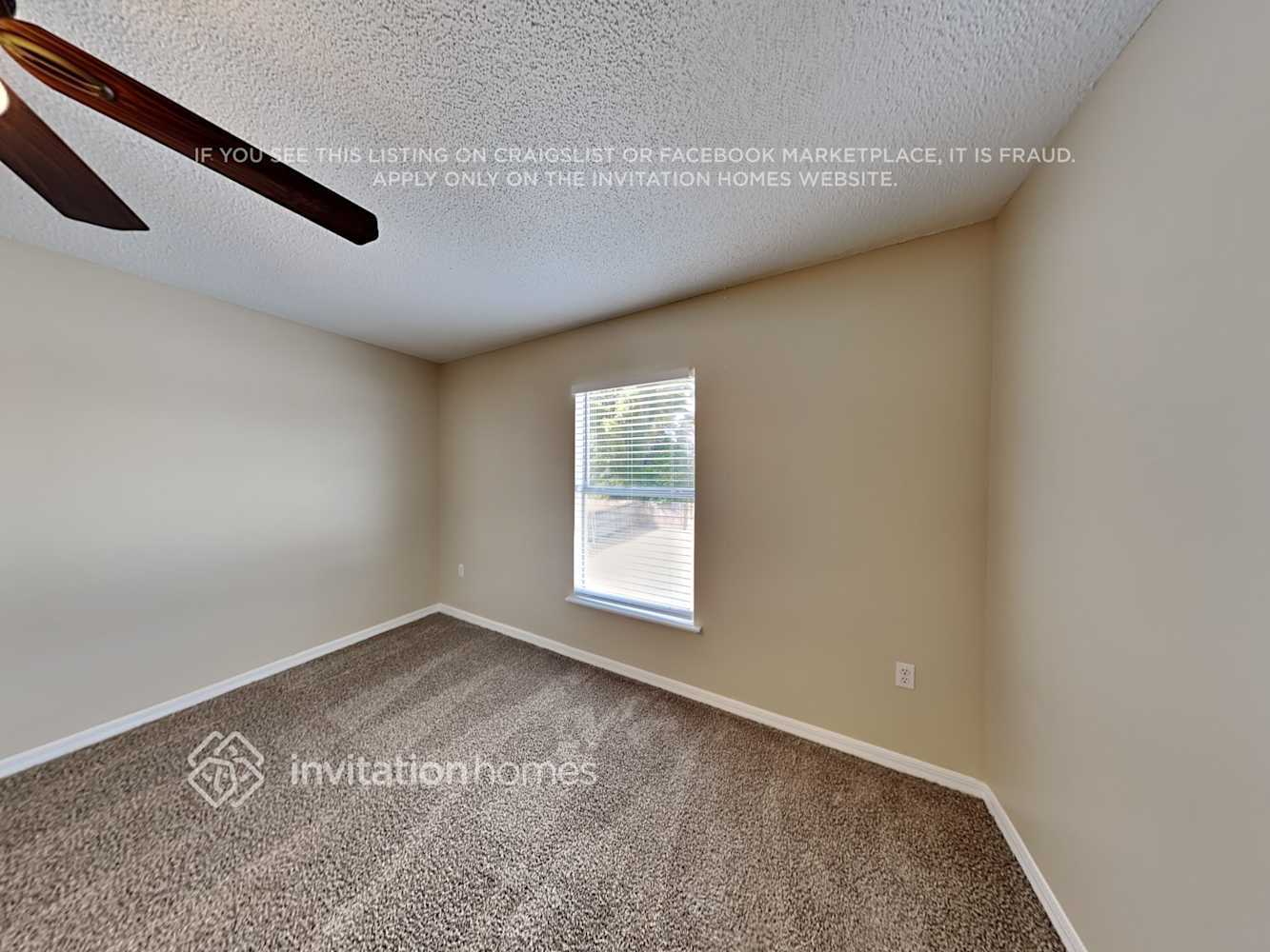 Building Photo - 833 Sun Ridge Village Dr