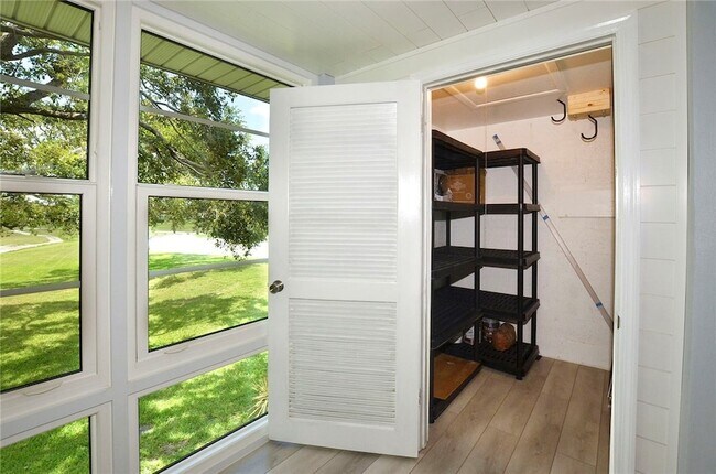 Building Photo - 50 Woodland Dr