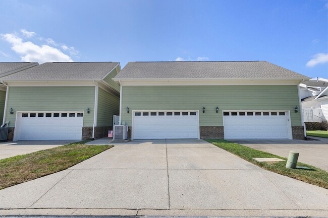 Building Photo - 1140 Frenchtown Ln