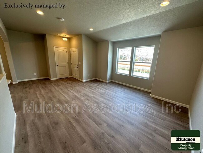Building Photo - 6131 Old Glory Dr
