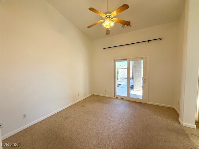 Building Photo - 1721 S Blagg Rd