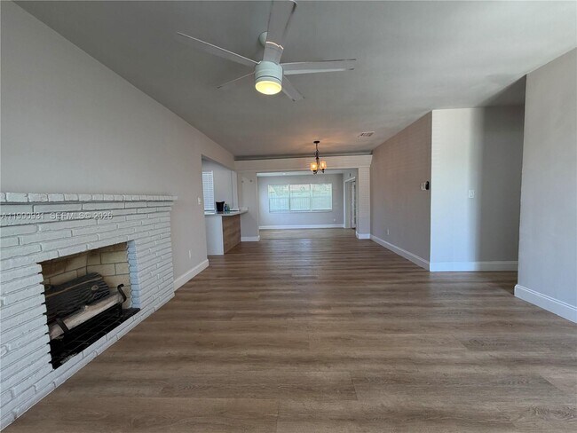 Building Photo - 7571 Eaton St