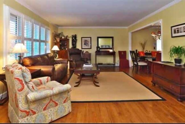 Building Photo - 406 Owens Dr