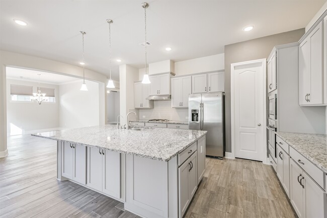 Building Photo - 210 Liatris Ct