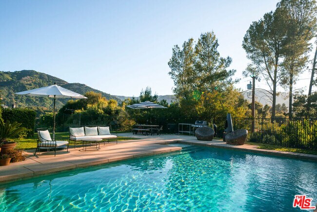 Building Photo - 25761 Vista Verde Dr
