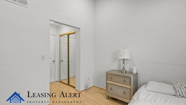 Building Photo - 24115 Evans Ave