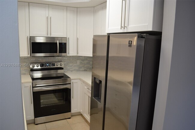 Building Photo - 2336 Anchor Ct