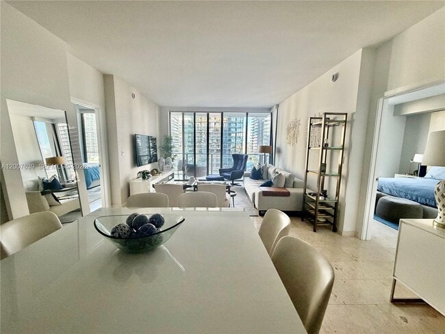 Building Photo - 88 SW 7th St