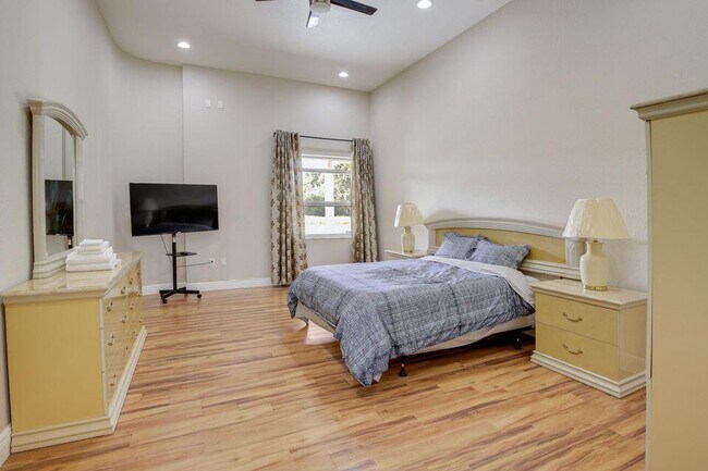 Building Photo - 14094 43rd Rd N