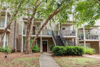 Building Photo - Ground-level, one-story condo in the highly sought-after gated community, The Woodlands of Athens!