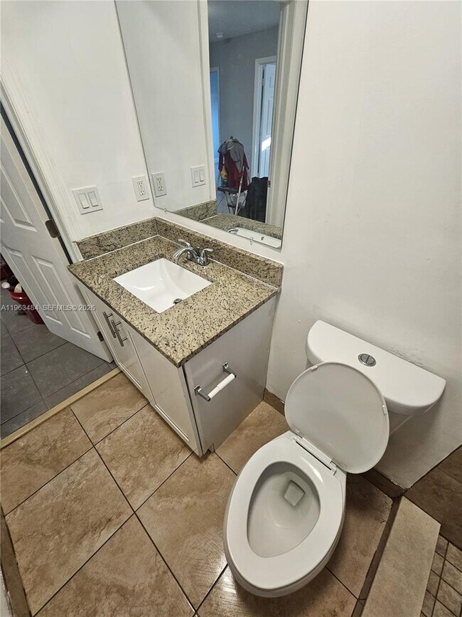 Building Photo - 1128 NW 101st St