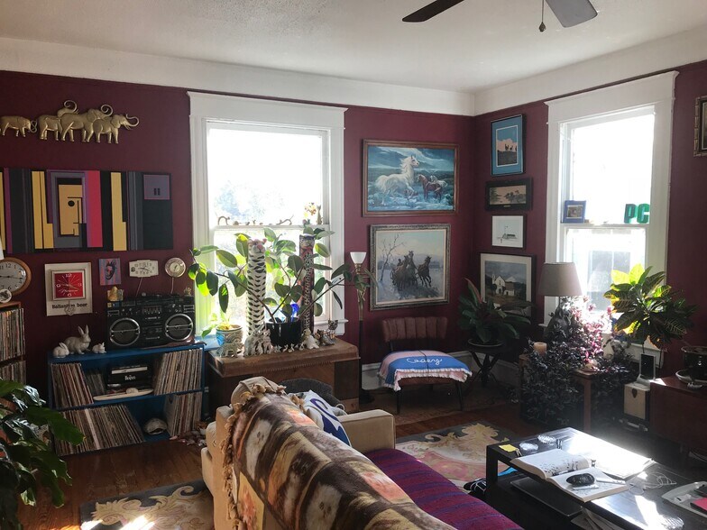 Living Room 2 - 114 S 5th Ave