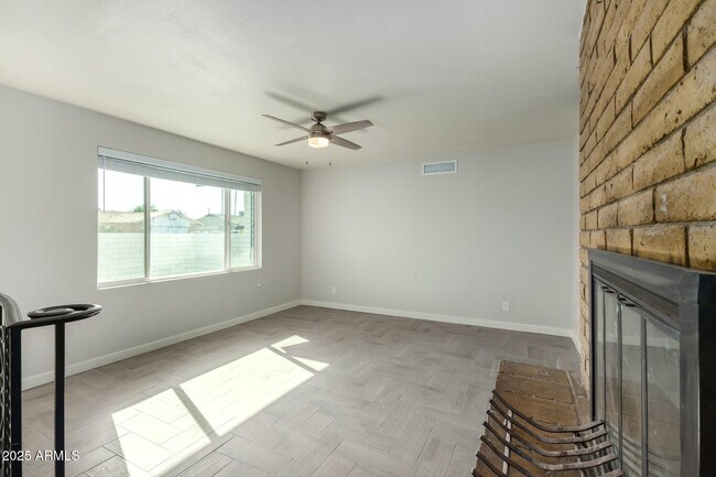 Building Photo - 1308 S Polly Ann Dr