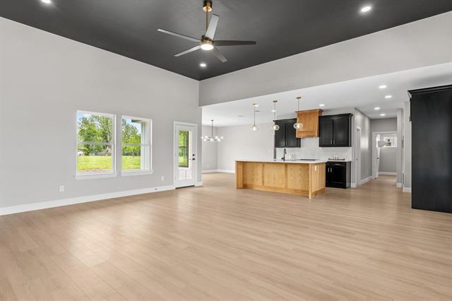 Building Photo - 3756 I-30 Frontage Rd