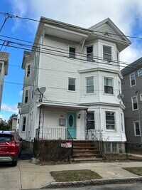 Building Photo - 345 Earle St
