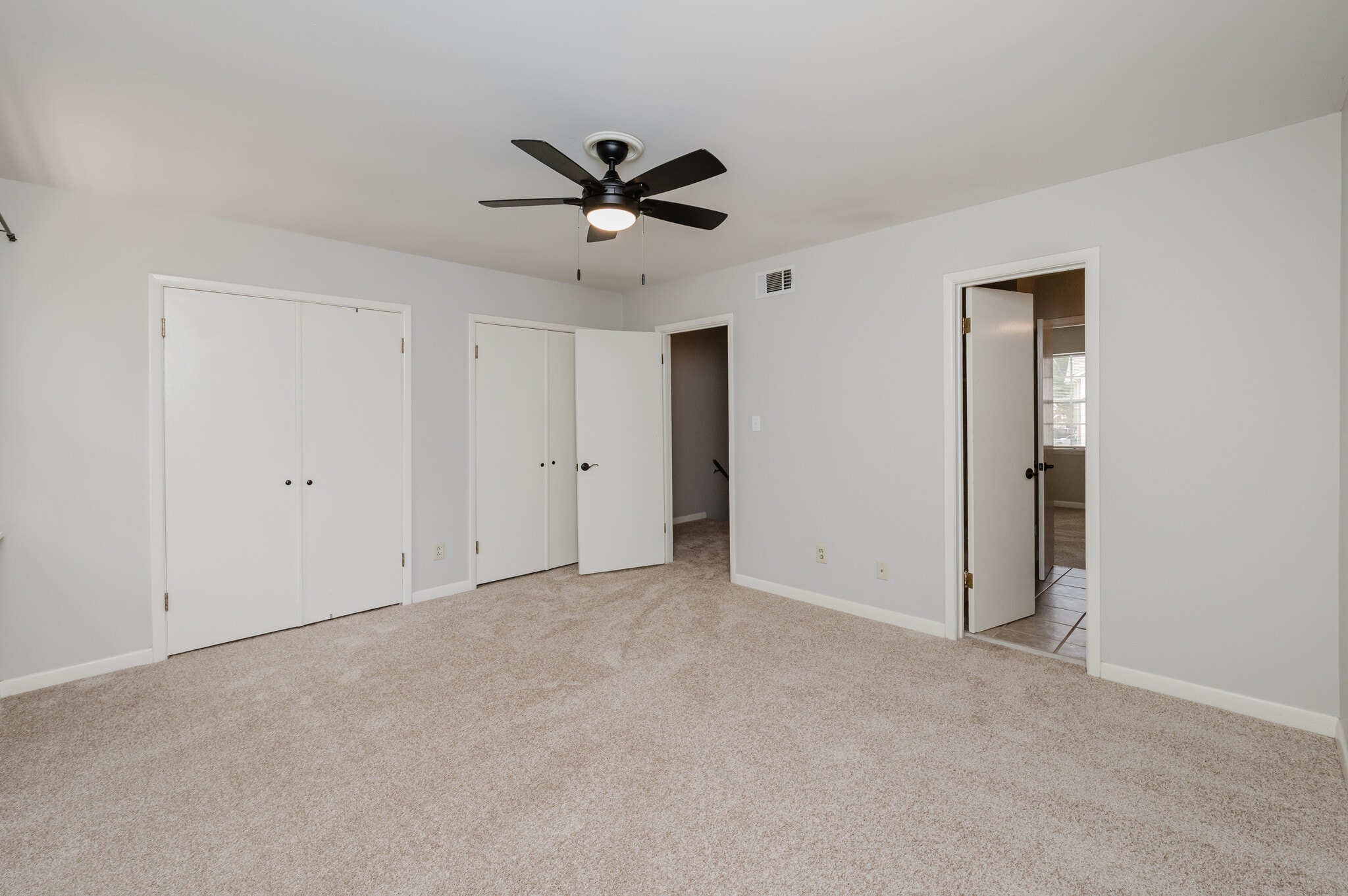 Building Photo - 2645 Southbury Cir