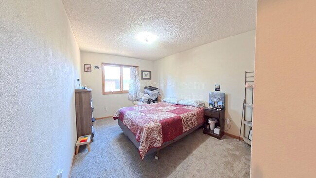 Building Photo - 3209 White Elm Ct